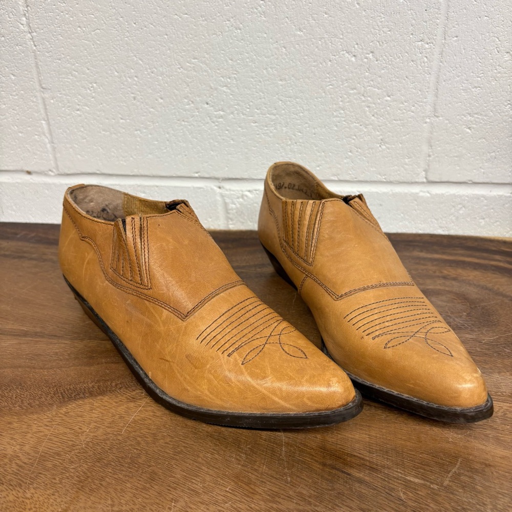 Vintage Tan Leather Western Style Cowboy Booties